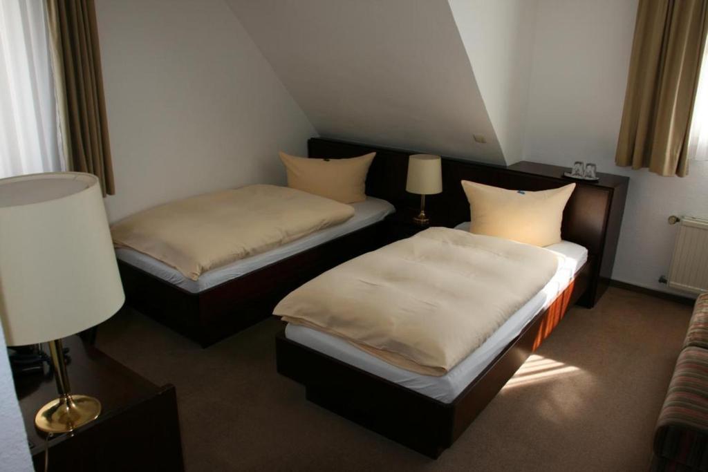 Hotel Diening Essen Bilik gambar
