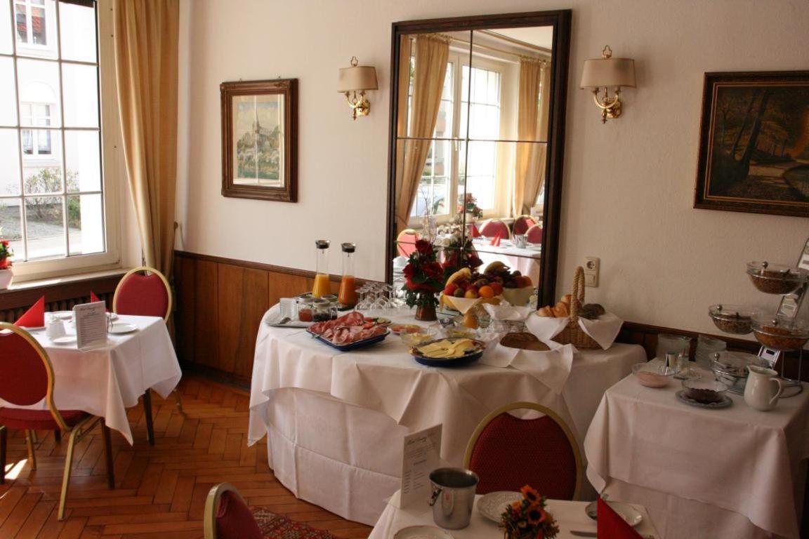 Hotel Diening Essen Luaran gambar